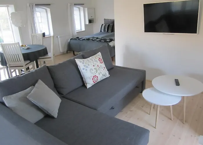 Tasinge Oda ve Kahvaltı 4*